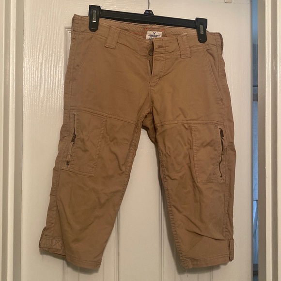 American Eagle Cargo Shorts - Picture 1 of 4